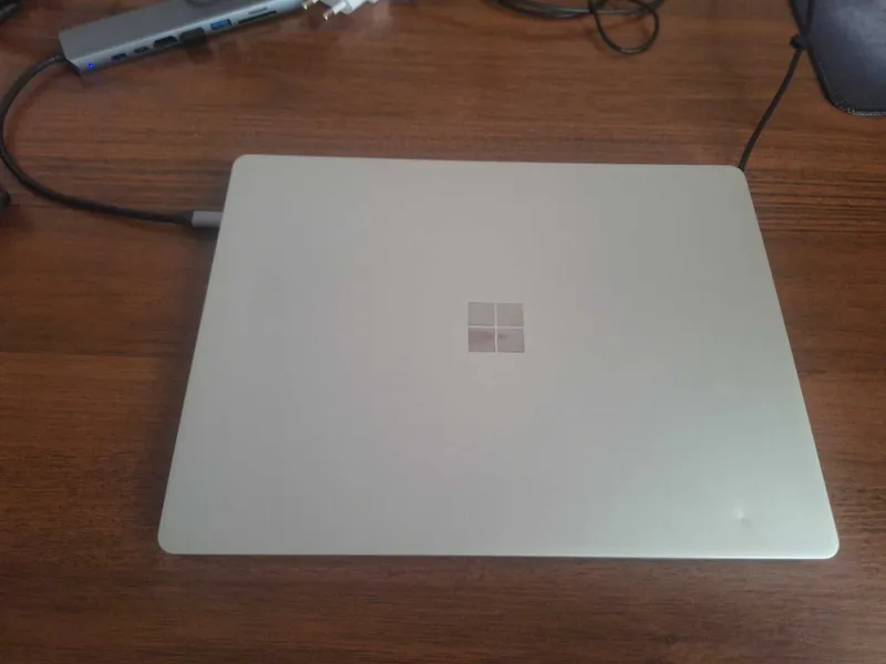 Ноутбук Microsoft - тонкий, легкий, стильный... 3 Ноутбук Microsoft - тонкий, легкий, стильный... 3