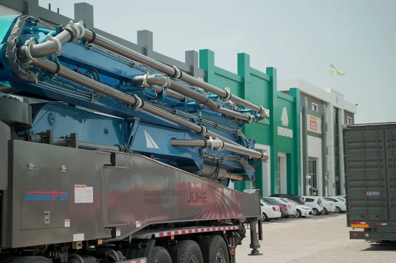 Автобетононасос HOWO- TX 10×4 JH63 - 63м 8 Автобетононасос HOWO- TX 10×4 JH63 - 63м 8