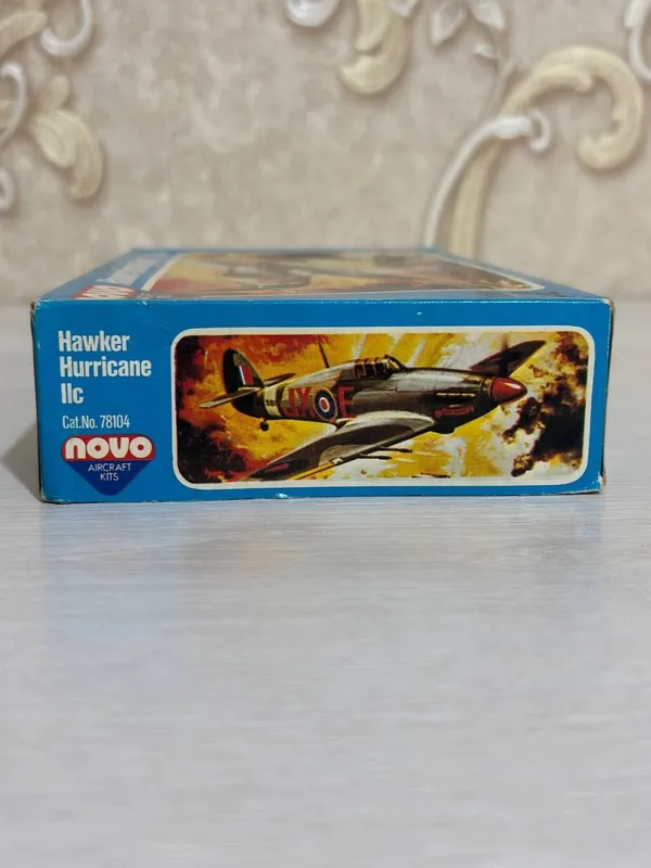 Сборная модель самолёта Hawker Hurricane (масштаб 1:72, винтаж NOVO) — фото 4