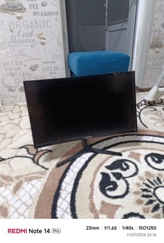 Monitor sotiladi (Samsung) 1 Monitor sotiladi (Samsung) 1