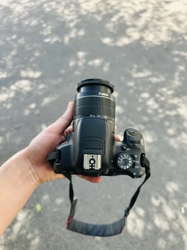 Yaxshi holatdagi foto va video uchun Canon 700D 2 Yaxshi holatdagi foto va video uchun Canon 700D 2