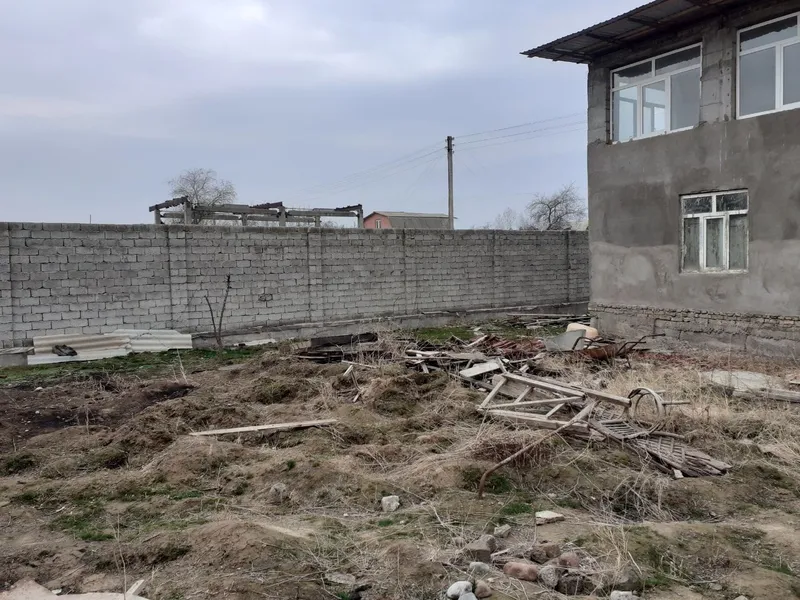 Dala hovli Yangiyol tumanida. — фото 3