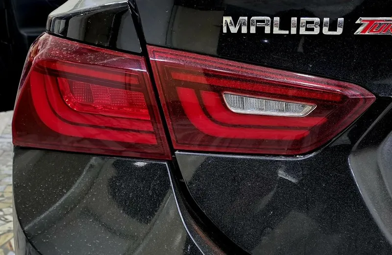 Malibu BMW dizayn fara (orqa) — фото 2