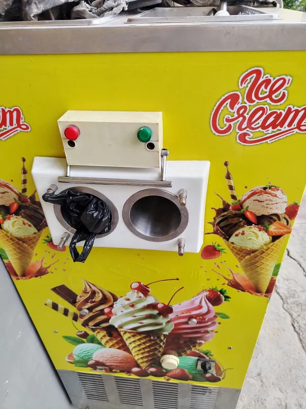 Freezeer . Marojni aparat