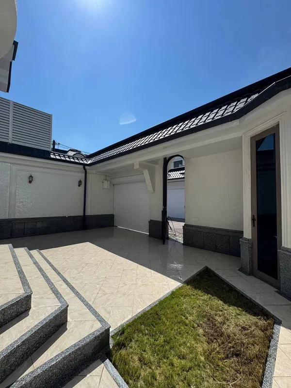 Продаётся коттедж, 5 комнат, 215 м², закрытый двор, охрана 24/7 5