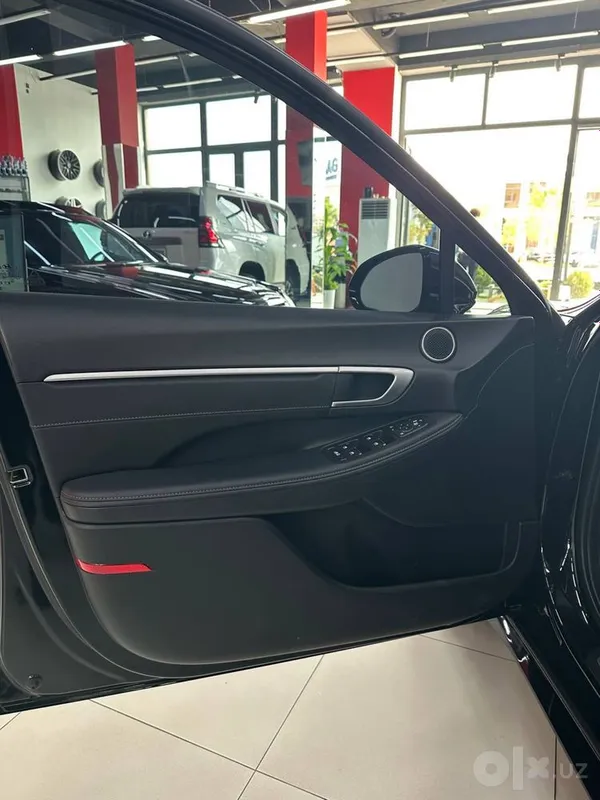 Hyundai Sonata. 4 Hyundai Sonata. 4