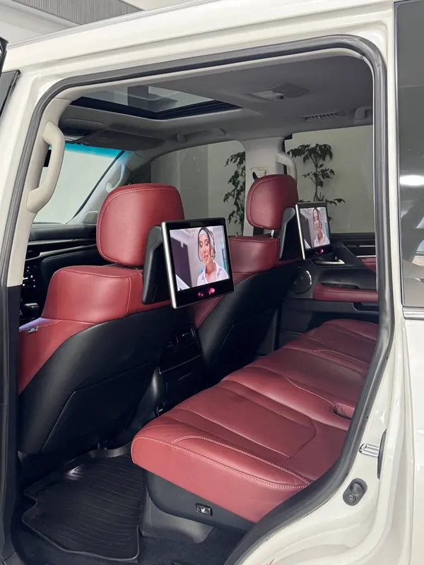 Lexus LX 570 Sotuvda 8 Lexus LX 570 Sotuvda 8