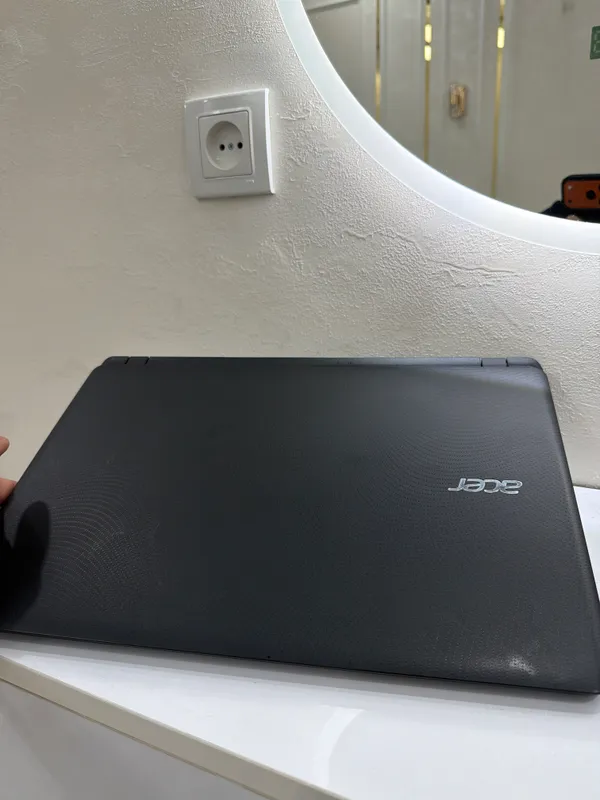 Acer : ASPIRE ES 15 noutbuk — фото 1 Acer : ASPIRE ES 15 noutbuk — фото 1