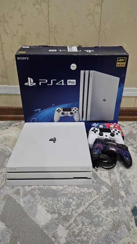 PlayStation 4 pro 1 TB 1