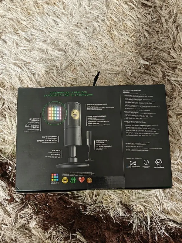 Микрофон Razer Seiren Emote — фото 2