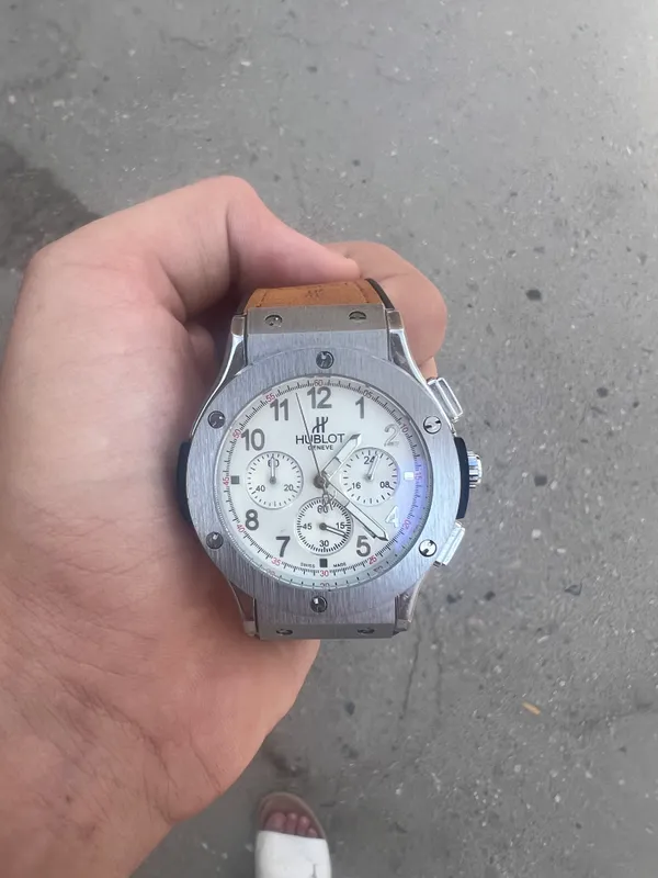 Часы Hublot 1