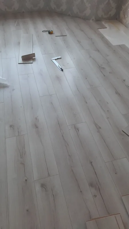 Tarket laminat piluntus nanivnoyva dekor plastik qoqamiza sifatli va i — фото 3