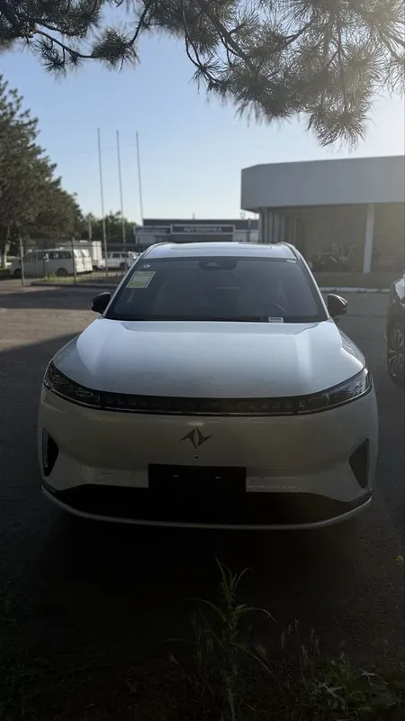 Sotuvda tayyor Dongfeng ep008 ultra 26/26 gibrid