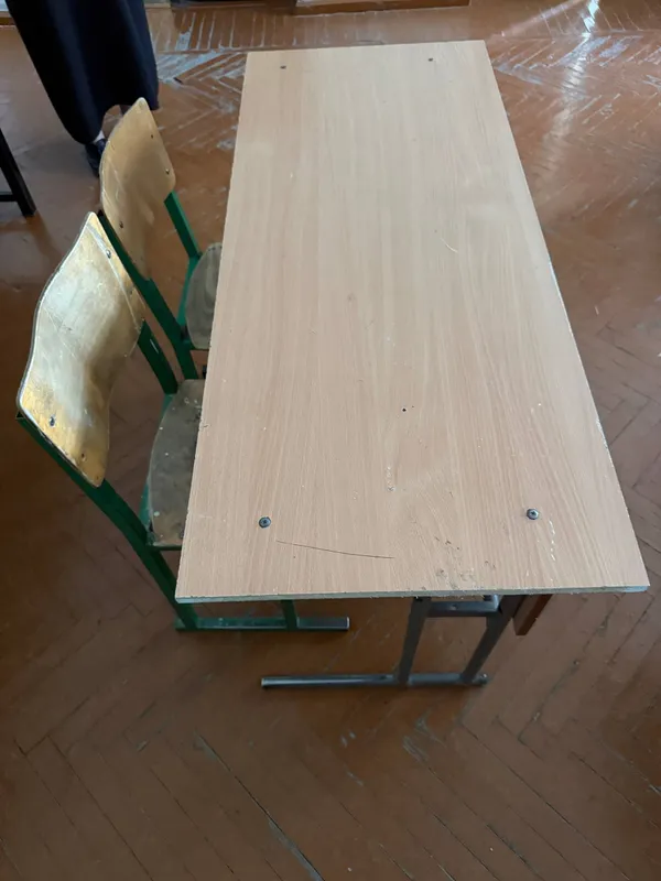 Parta va stullar sotiladi 1 Parta va stullar sotiladi 1