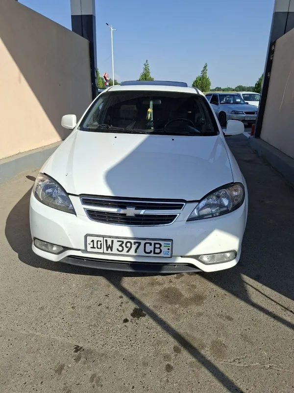 Lacetti/Gentra sotiladi