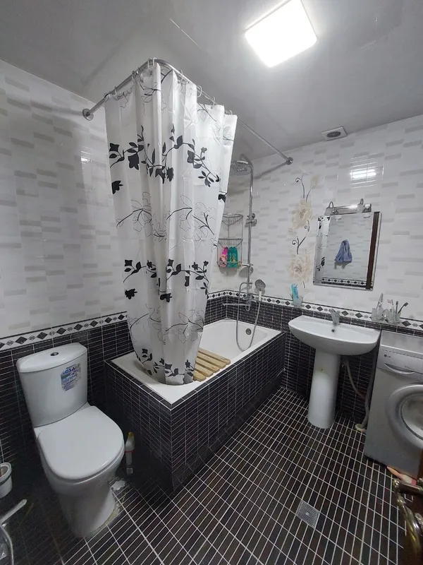 Yangi qurilishda 5 xonali kvartira sotiladi, 185 m², Mirobod tumani 4 Yangi qurilishda 5 xonali kvartira sotiladi, 185 m², Mirobod tumani 4