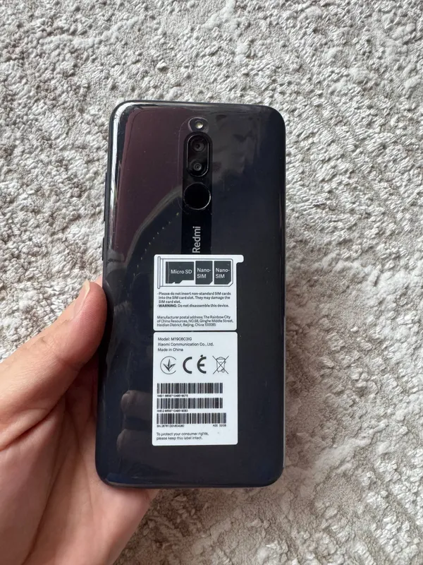 Продам Xiaomi Redmi 8 (3/32 ГБ) 5
