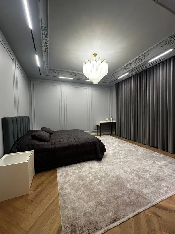 4 xonali kvartira, 232 m2, Mirobod 3