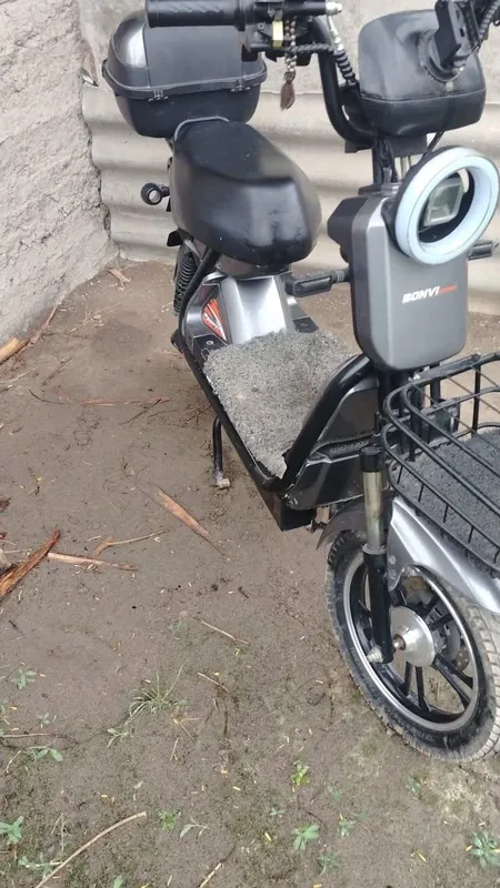 Elektr sukutir sotiladi aybi zaryatchigi yo'q qolgan xama joyi so'z