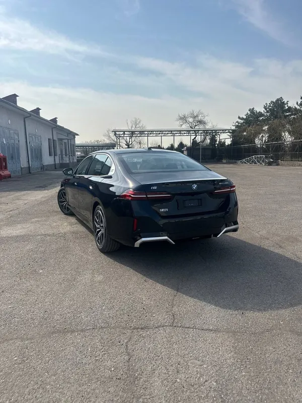 Bmw i5 40L 713km dop opsiya 5 Bmw i5 40L 713km dop opsiya 5