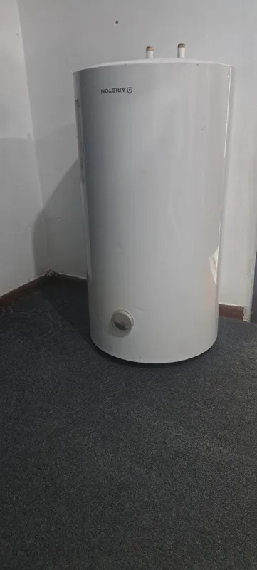 Ariston 100 L 800 ming