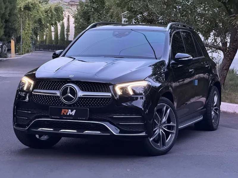 Mercedes Benz GLE450 4 matic full options 1