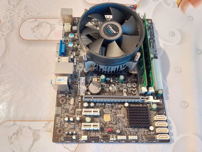 Продам Hantkey 400W