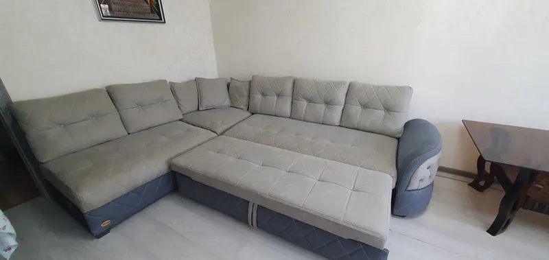 Диван продаётся 4