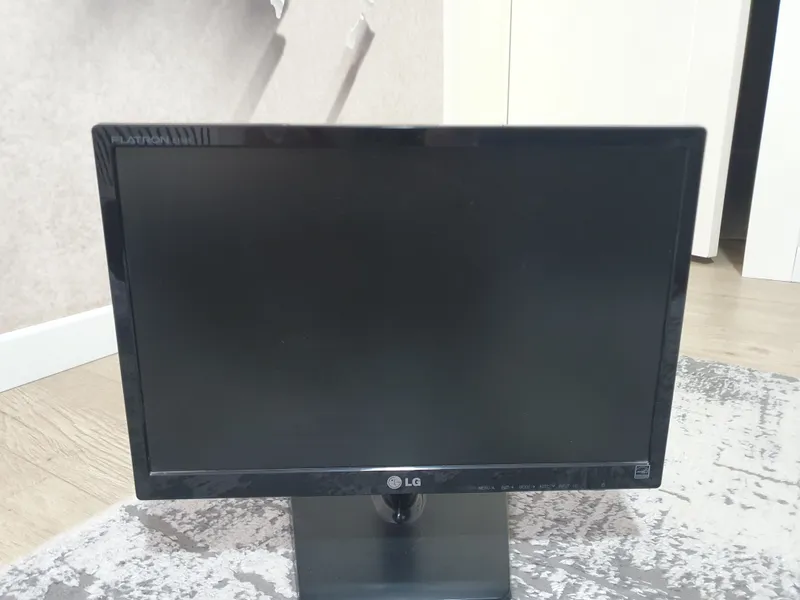 Монитор Lg