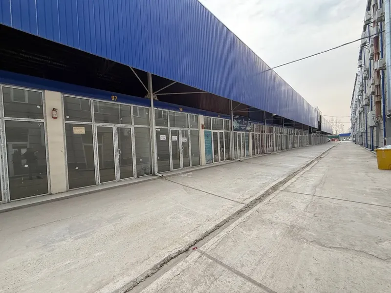 Срочно Продаётся Помещение в Эркин Савдо мажмуаси 15 м² — фото 2
