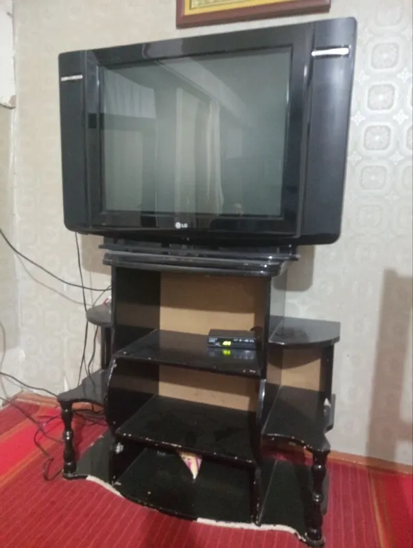 Продается телевизор