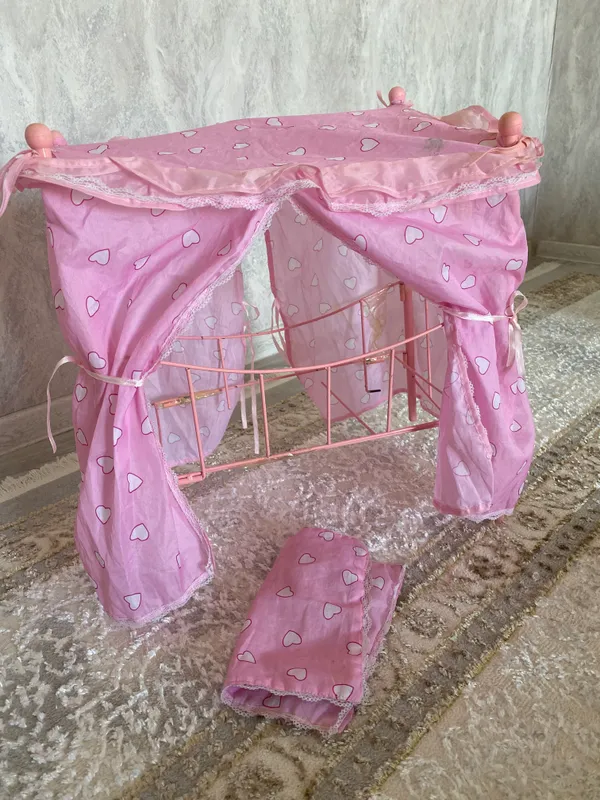 Qizlar uchun o’yinchoq karavotcha 2 Qizlar uchun o’yinchoq karavotcha 2