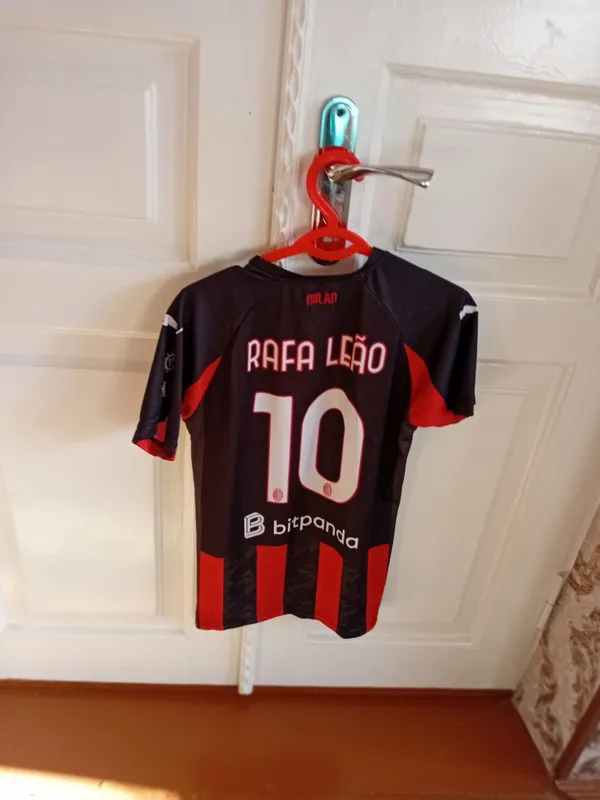 Futbol forma milan Rafael Leao formasi puma 1 Futbol forma milan Rafael Leao formasi puma 1