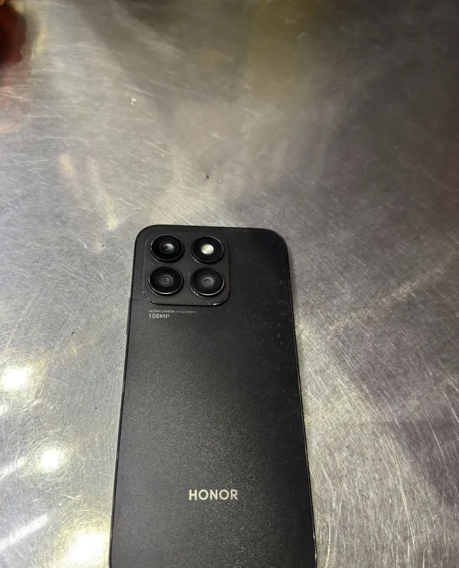Продаётся Honor X8b 5