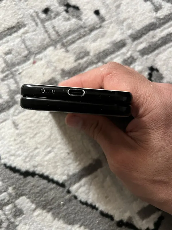 Samsung Z FLIP3 5G 4
