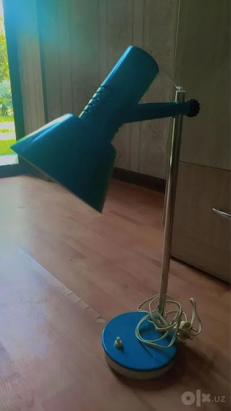 Svetilnik eski lekin ishlidi 2 Svetilnik eski lekin ishlidi 2