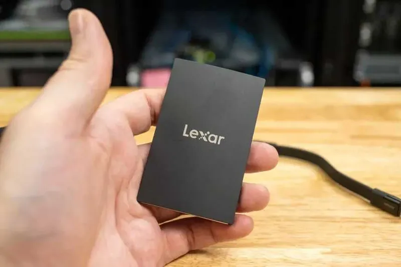 Портативный Portable SSD Lexar Magnetic set SL500 1TB new 7
