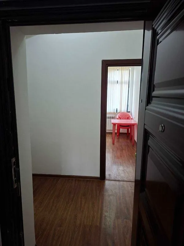 1 xonali kvartira, pishgan g`isht, gazi bor, 1/9/9