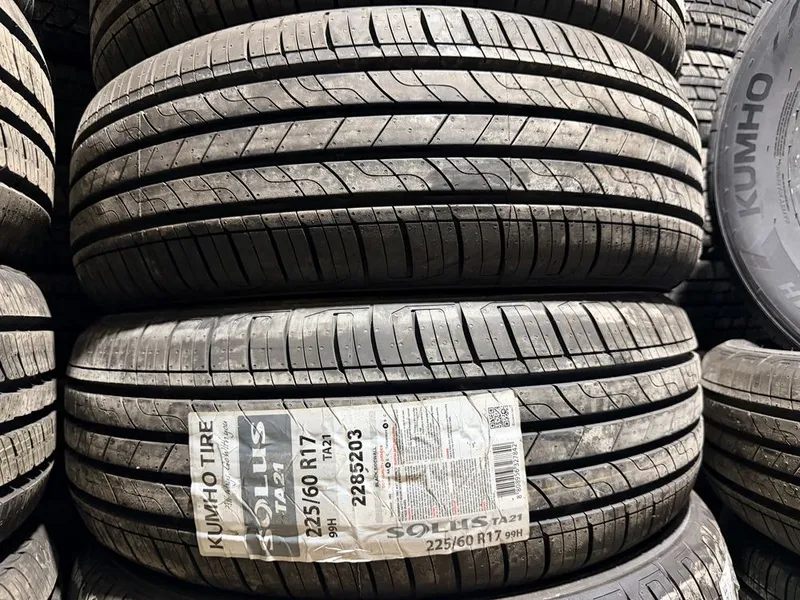 KUMHO SOLOS TA21 225/60/17 orginal KUMHO SOLOS TA21 225/60/17 orginal