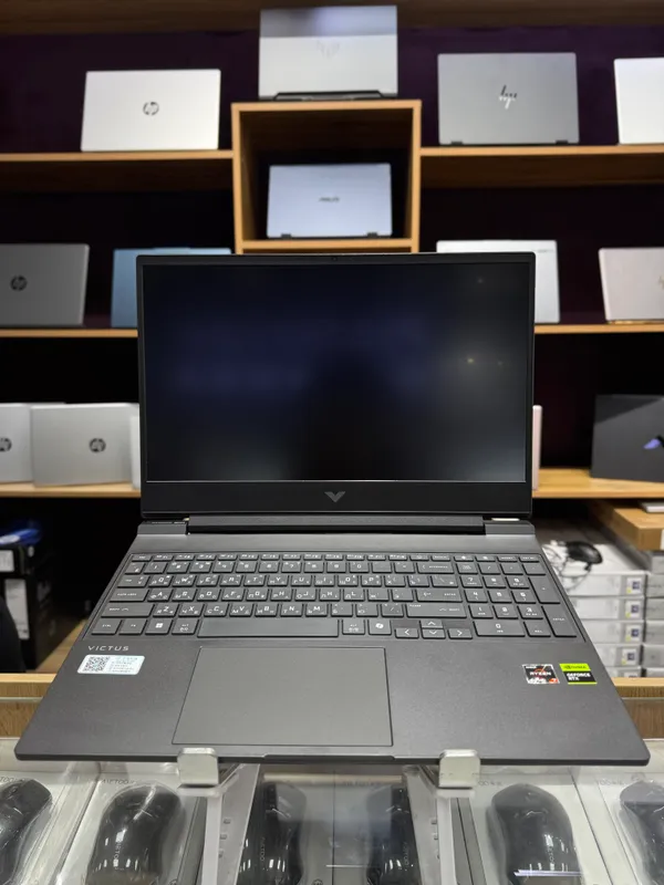 HP Victus Gaming 15-fb3084AX HP Victus Gaming 15-fb3084AX