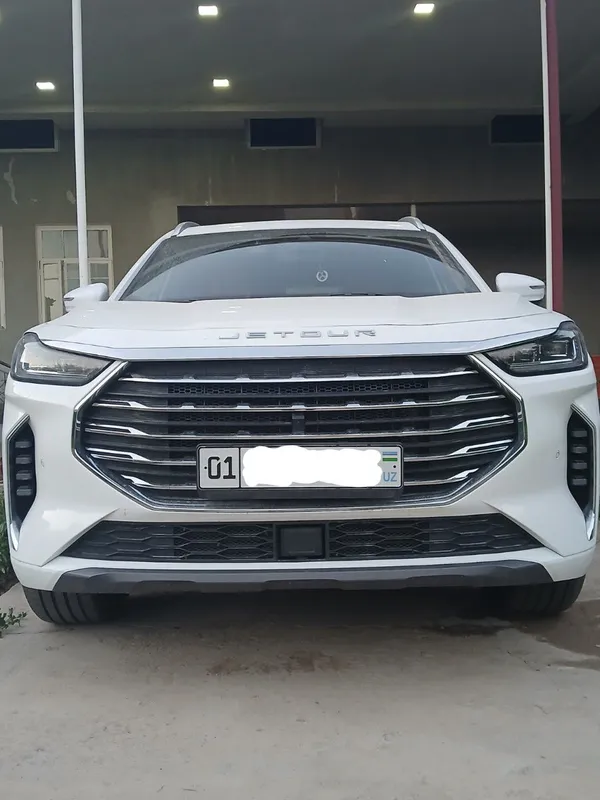 JETOUR x70 dubai 2023 1 JETOUR x70 dubai 2023 1