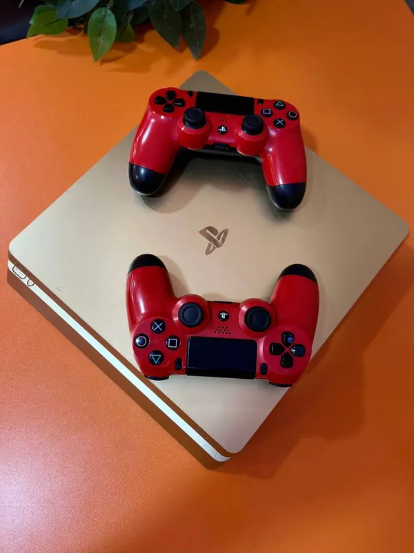 Игровая консоль Playstation 4 Slim — фото 1 Игровая консоль Playstation 4 Slim — фото 1