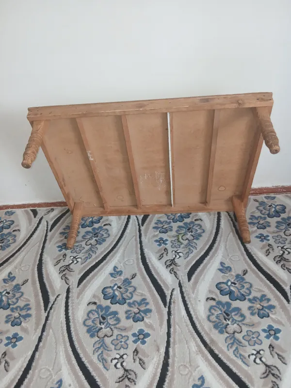 Продаётся чайный стол
