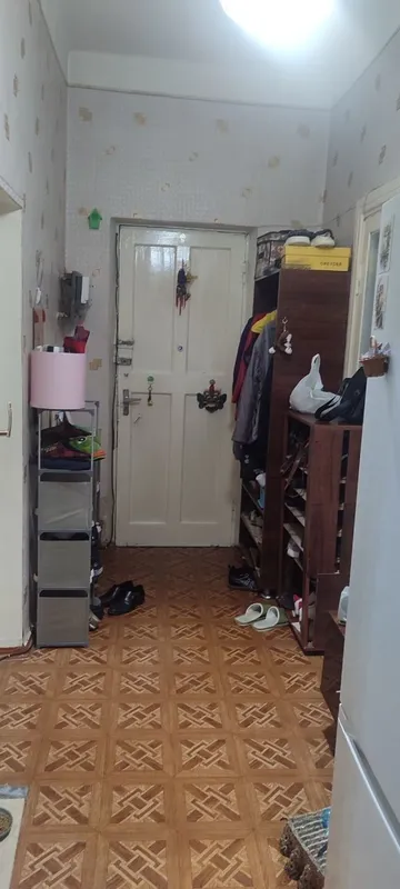 Kvartira sotiladi, Shota Rustaveli ko‘chasi, 4/3/4, yuqori qavat 9