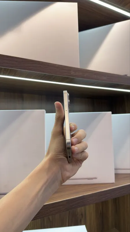 iphone 15 pro naxtka 4 iphone 15 pro naxtka 4