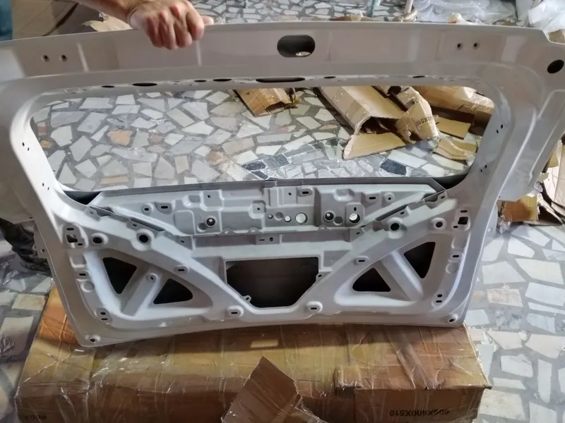 Orqa Bagaj Dongfeng EP 008 Oq rangda. Задний багаж 2