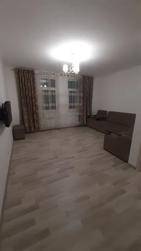 2-комнатная квартира, 65 м², 3/9 этаж (вторичка) — фото 1
