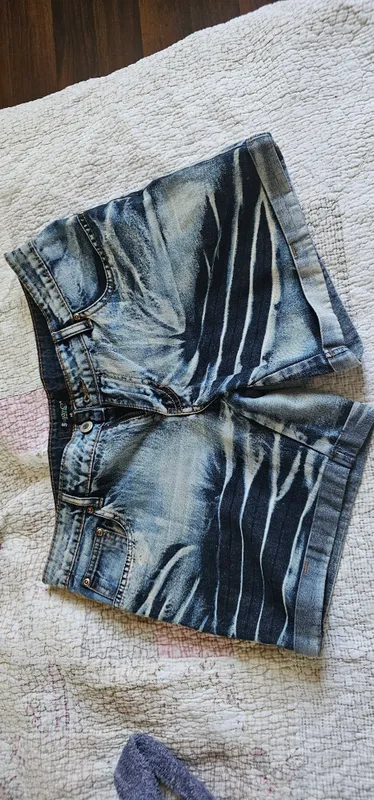 shorti 2 shorti 2
