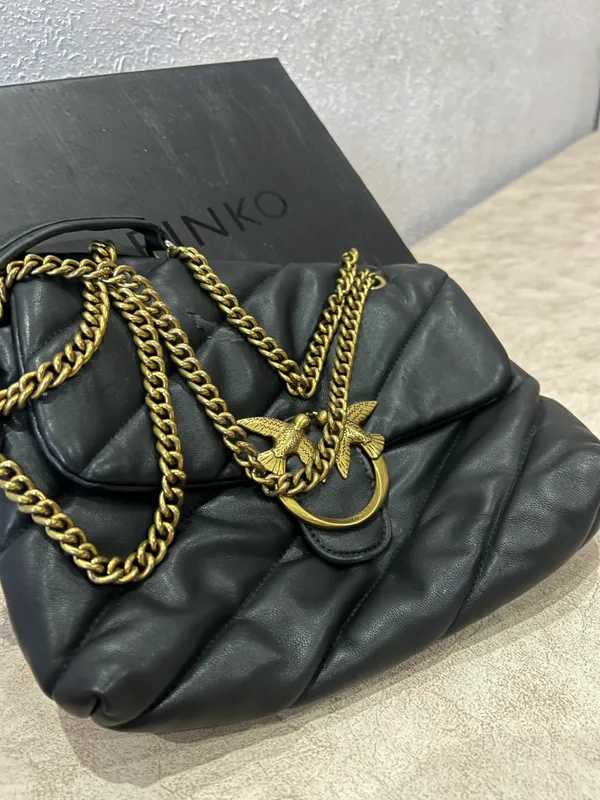 Original PINKO, ustki qismidagi charm biroz ko‘chgan 1 Original PINKO, ustki qismidagi charm biroz ko‘chgan 1