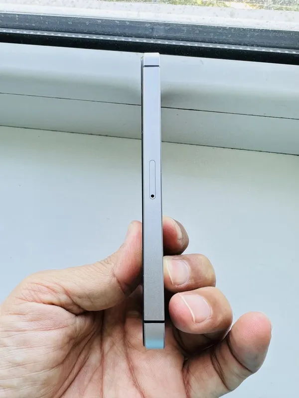 Iphone SE 1 edition — фото 2